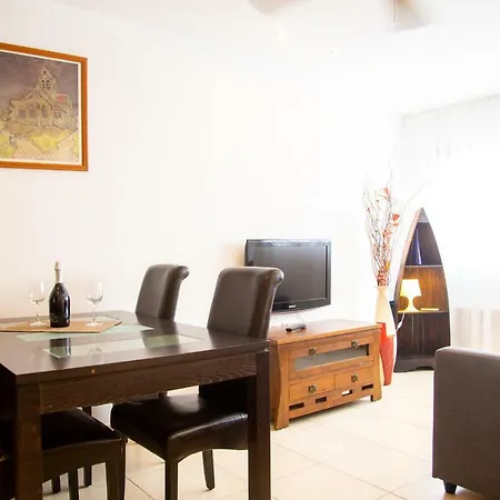 Apartamento Babi Lejlighed *
